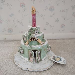 BLUE SKY CLAYWORKS HEATHER GOLDMINC MAY BIRTHDAY CAKE